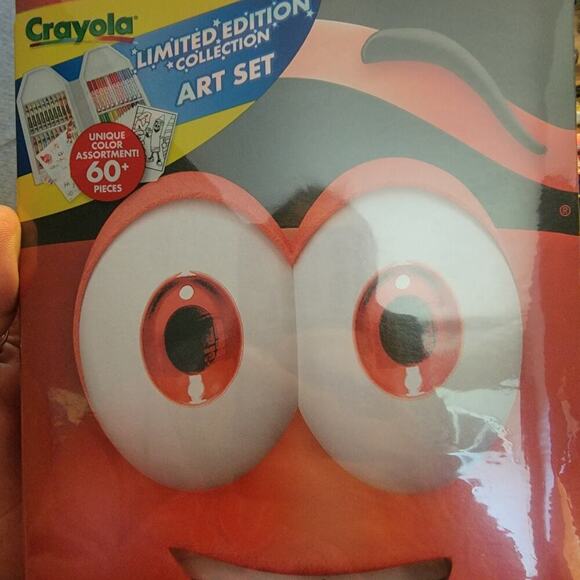 2025 CRAYOLA Limited Edition Retired Colors Art Set New Release 60 Pieces Angie - Picture 2 of 9